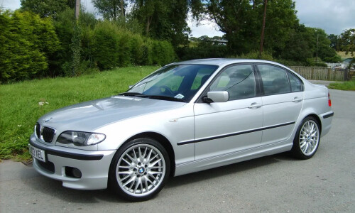 BMW 330i #6