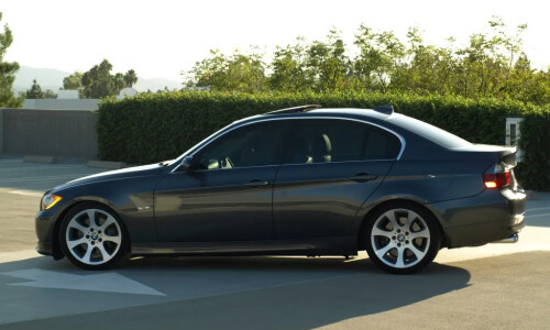 BMW 330i #11