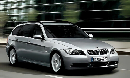 BMW 330xi Touring #12