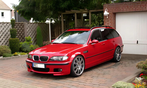BMW 330xi Touring #13