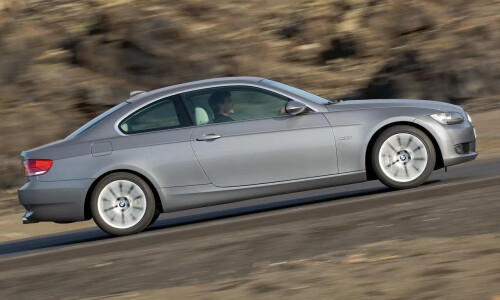 BMW 335i Coupé #19