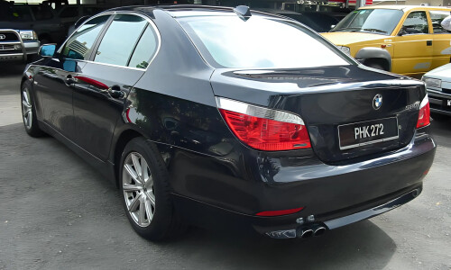 BMW 520i #10
