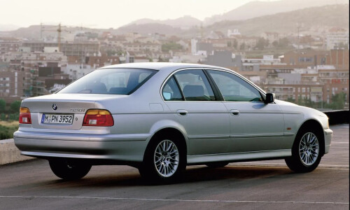 BMW 520i #11