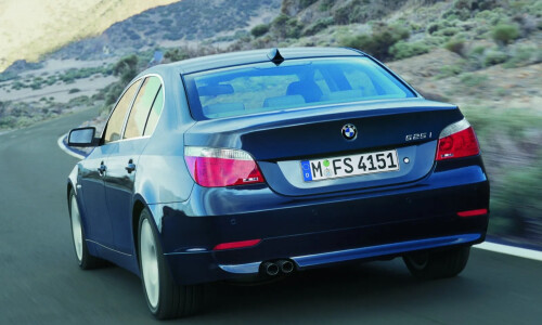 BMW 525i #10