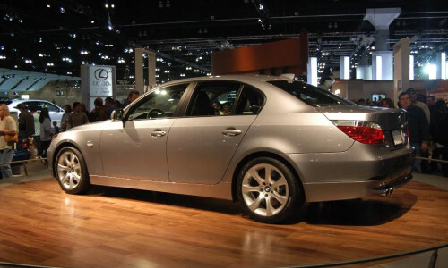 BMW 545 #9