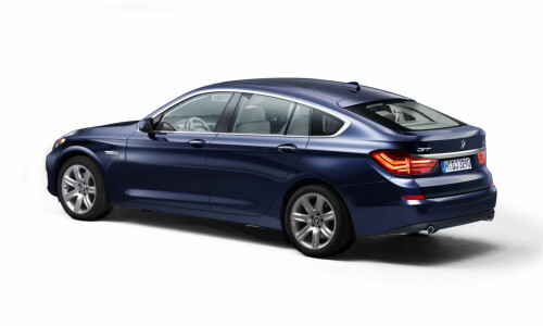 BMW 550i #7