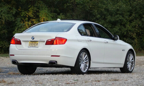 BMW 550i #12