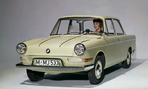 BMW 700 #3