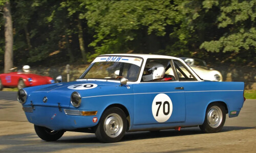 BMW 700 #7