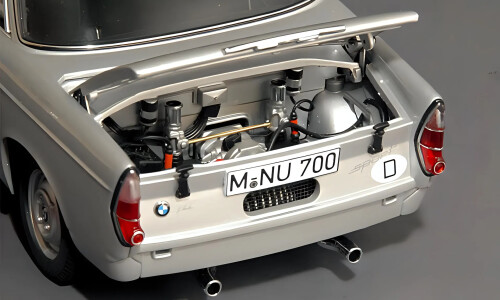 BMW 700 #12