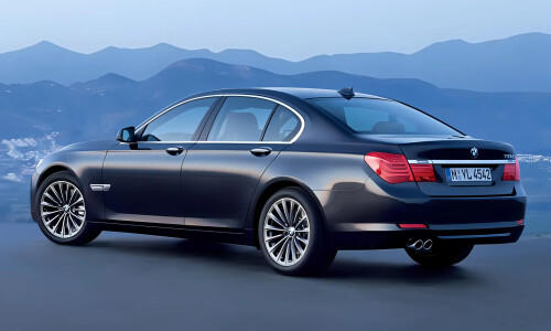 BMW 730 #1