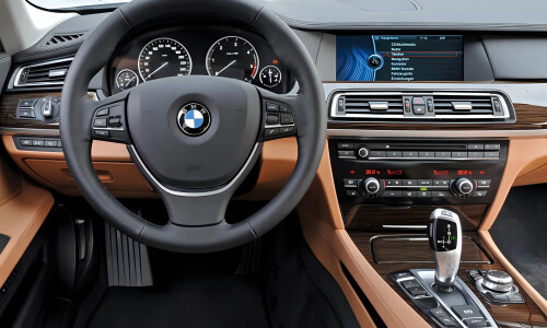 BMW 730 #11