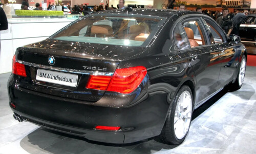 BMW 730Ld #1