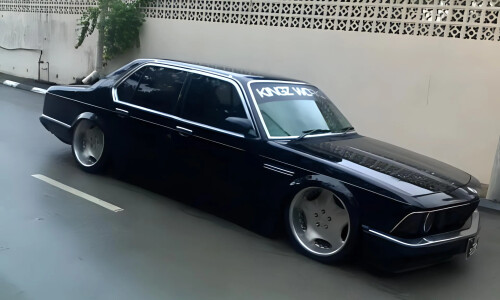 BMW 733i #6