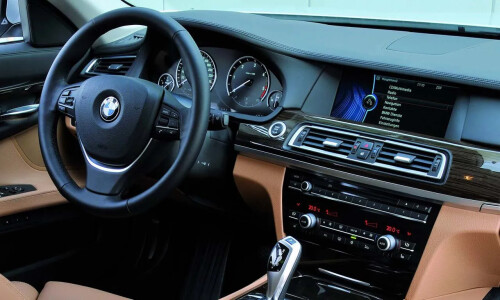 BMW 735 #11