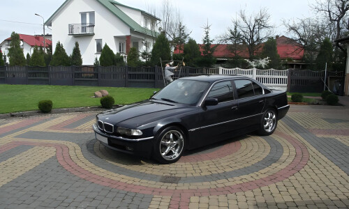 BMW 740 #7