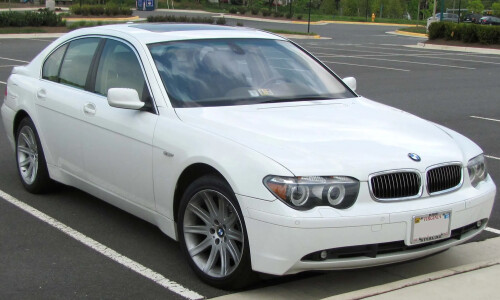BMW 745 #7