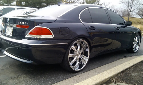 BMW 745 #15