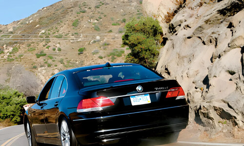 BMW 745d #9