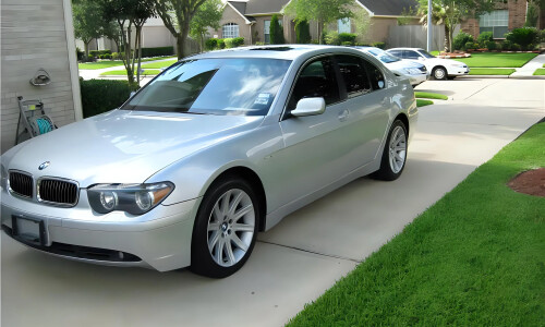 BMW 745i #14