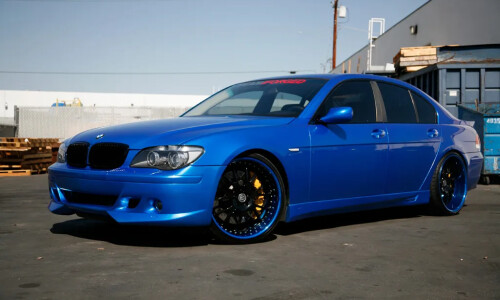 BMW 745i #15