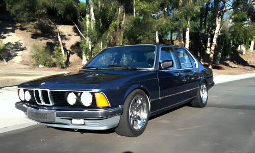 BMW 745i Turbo #8