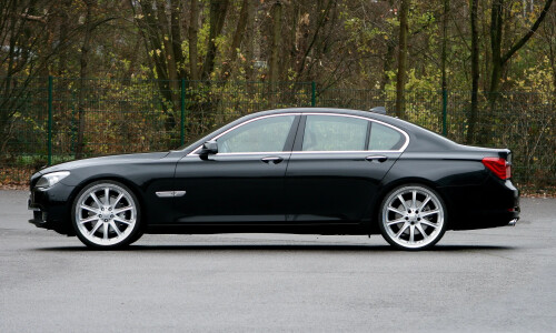 BMW 750i #11