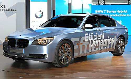 BMW 750i Hybrid #7