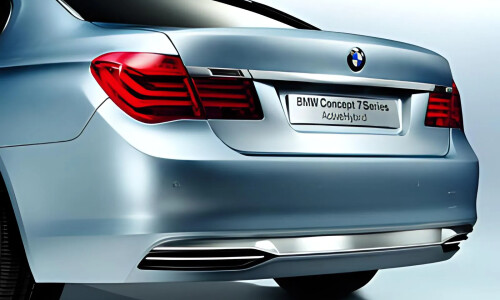 BMW 750i Hybrid #8