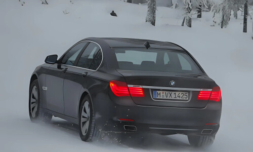 BMW 750i xDrive #6