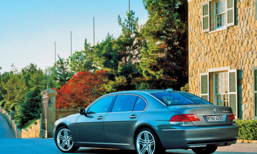 BMW 760 #6