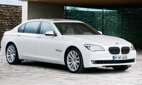 BMW 760 #10
