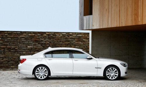 BMW 760 #15