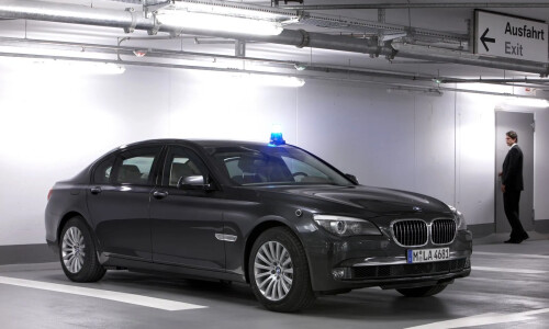 BMW 760Li High Security #2