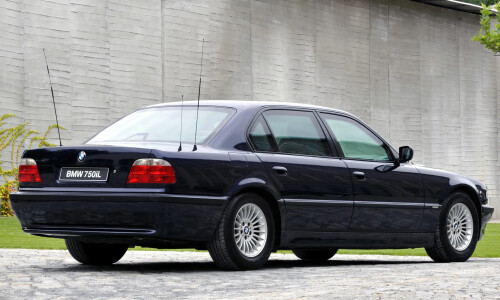 BMW 7er E38 #16