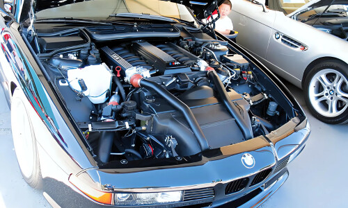 BMW 850CSI #12