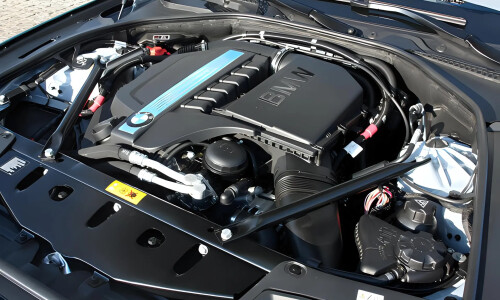 BMW ActiveHybrid 5 #8