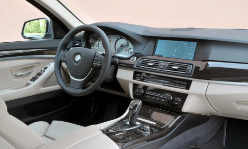 BMW ActiveHybrid 5 #12