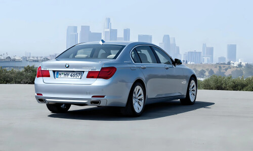 BMW ActiveHybrid 7 #12