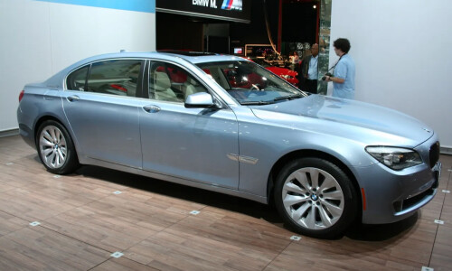 BMW ActiveHybrid 7 #13