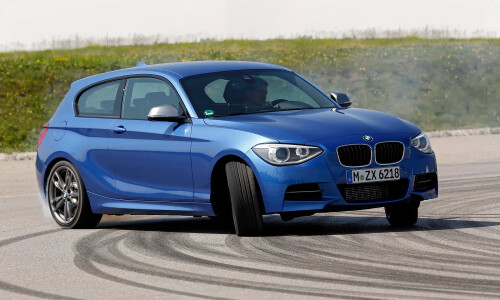 BMW M 135i #9