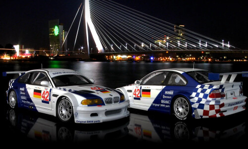BMW M3 GTR #1