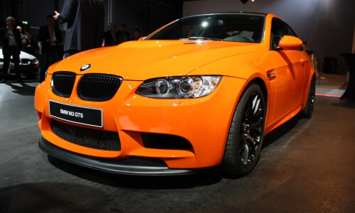 BMW M3 GTS #1