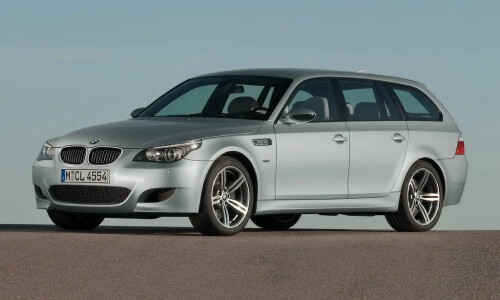 BMW M5 Touring #11