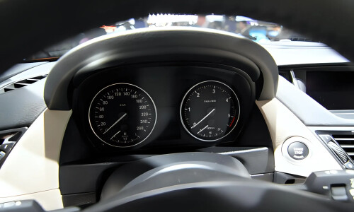 BMW X1 sDrive #9