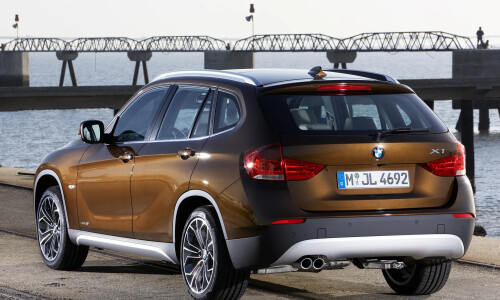 BMW X1 xDrive28i #9