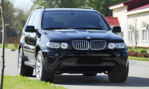 BMW X5 4.8is #3