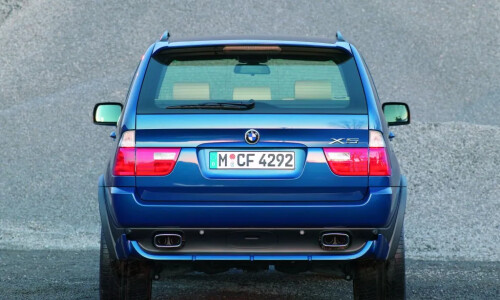 BMW X5 4.8is #6
