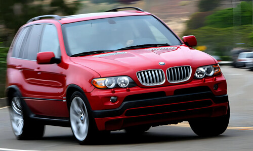 BMW X5 4.8is #7