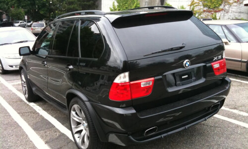 BMW X5 4.8is #8